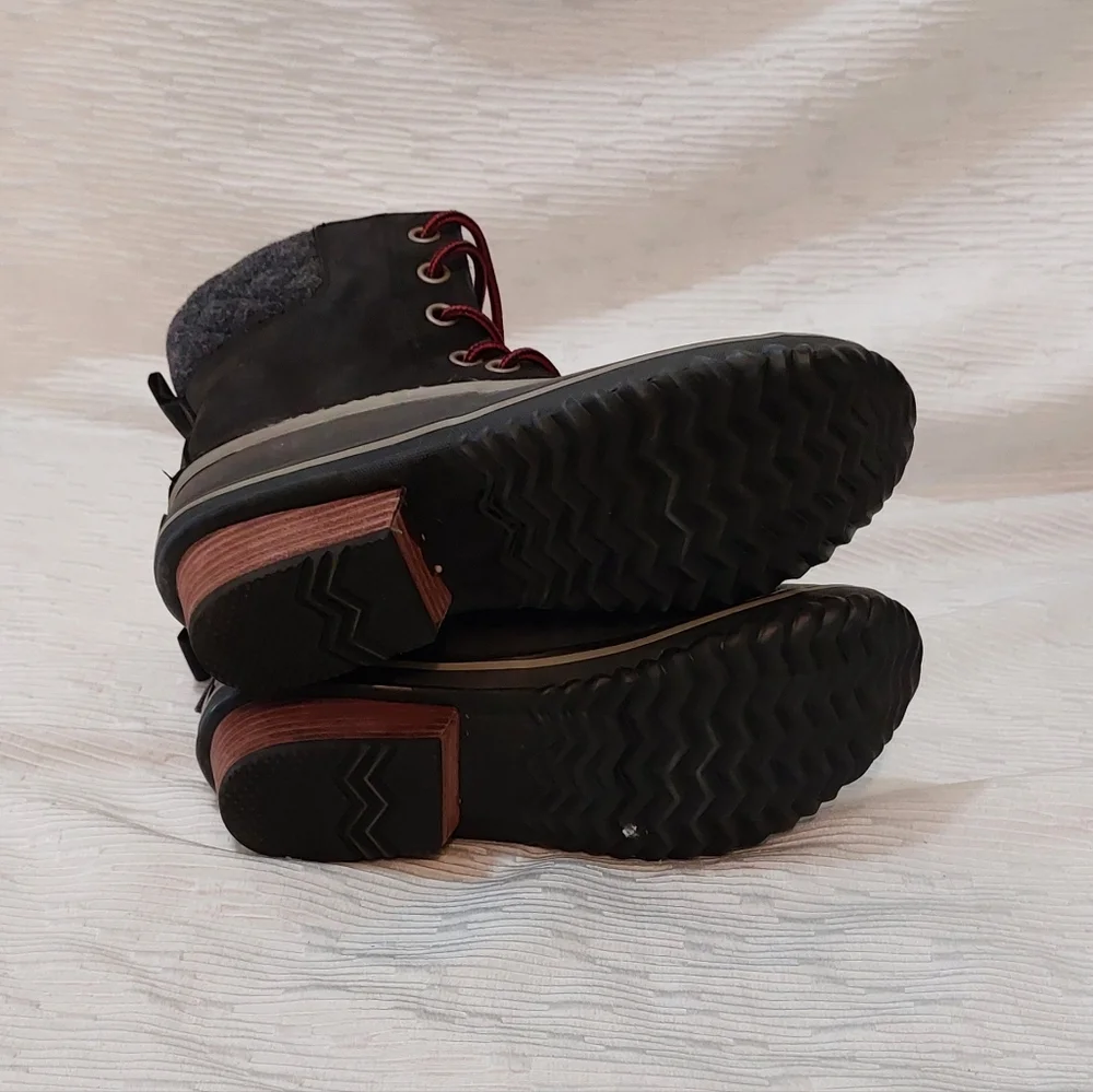 Sorel Black Ankle Boots with Red Accented Laces